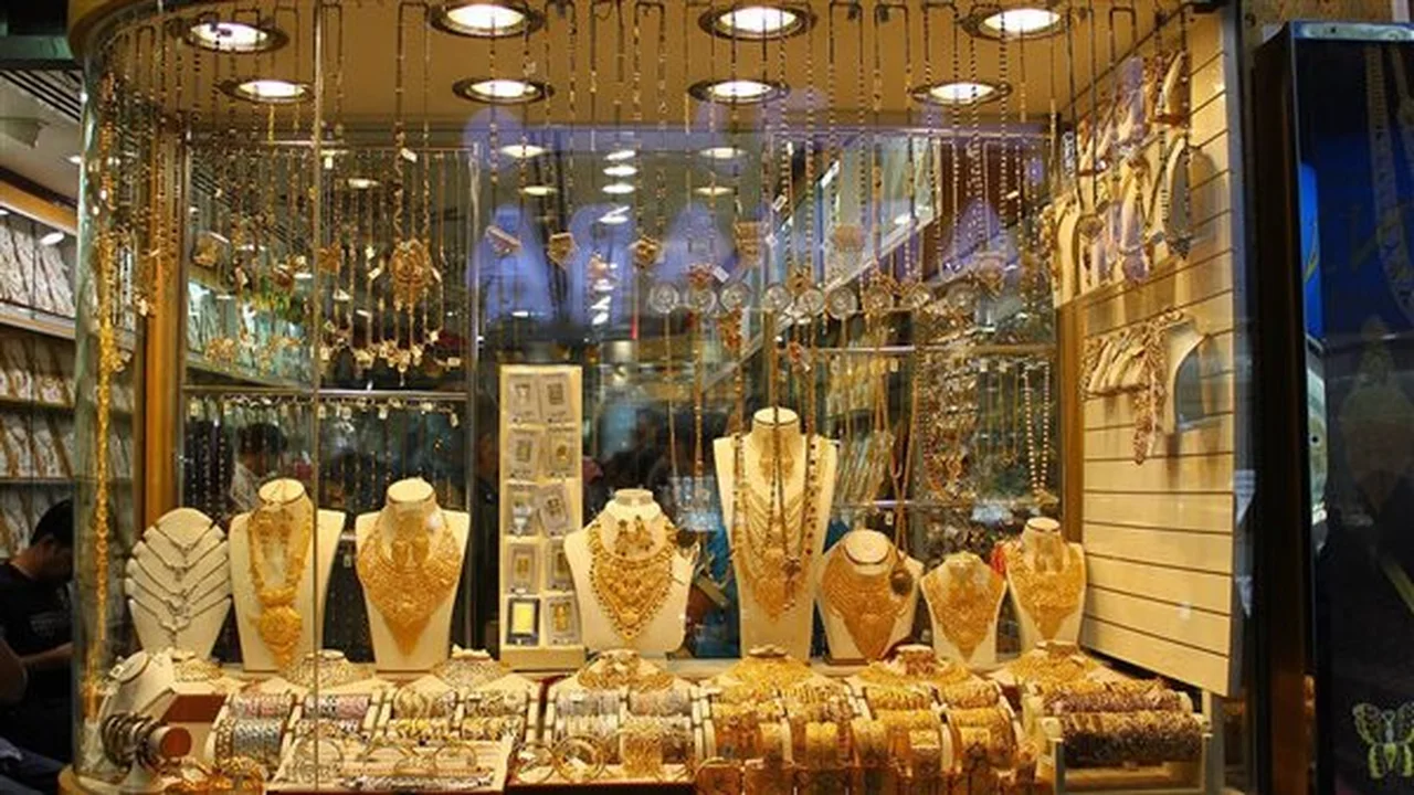 أسعار الذهب في السعودية اليوم الأحد تنخفض وسط تذبذب الأسواق العالمية